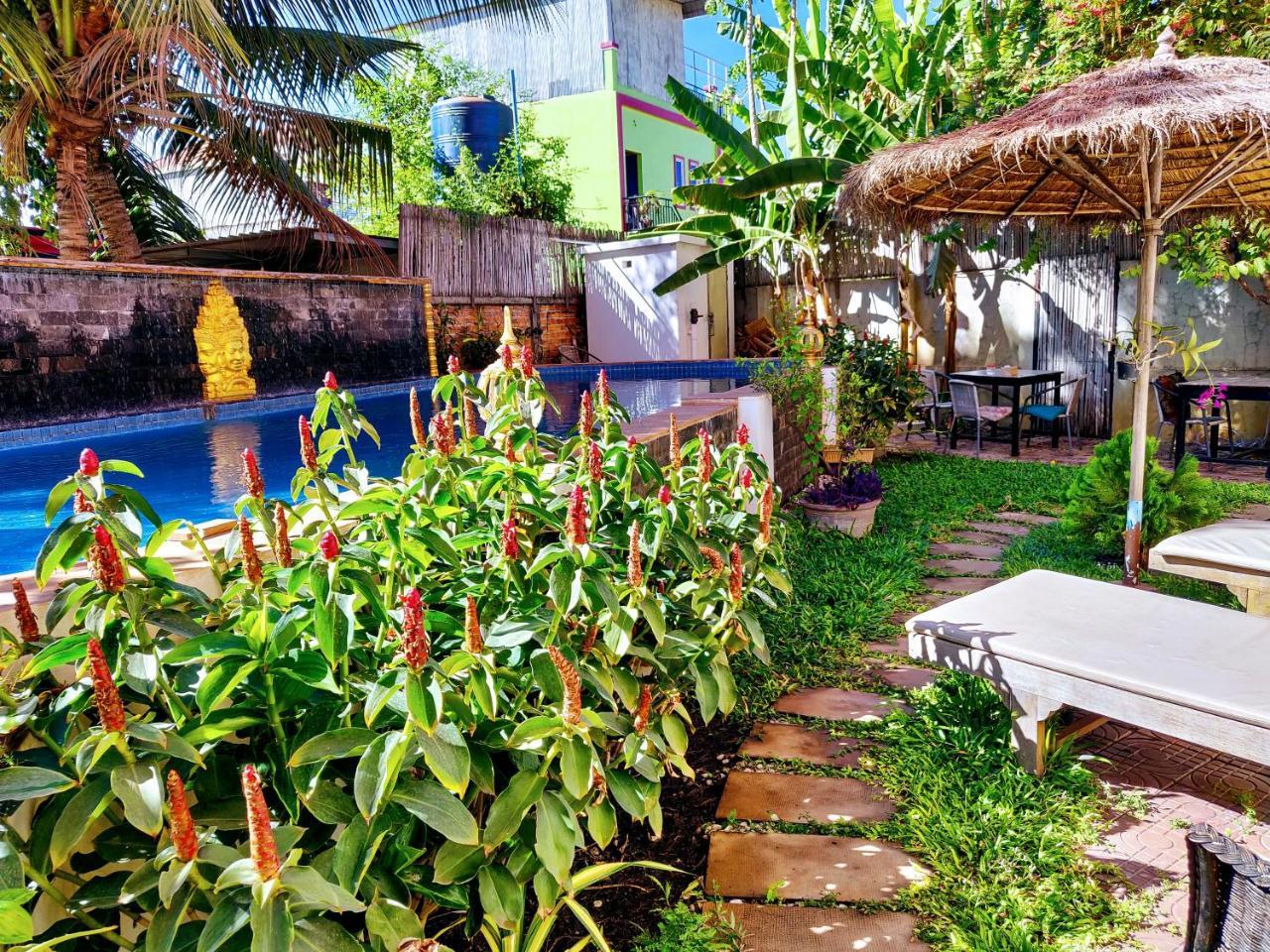 The Cashew Nut Villas シェムリアップ エクステリア 写真